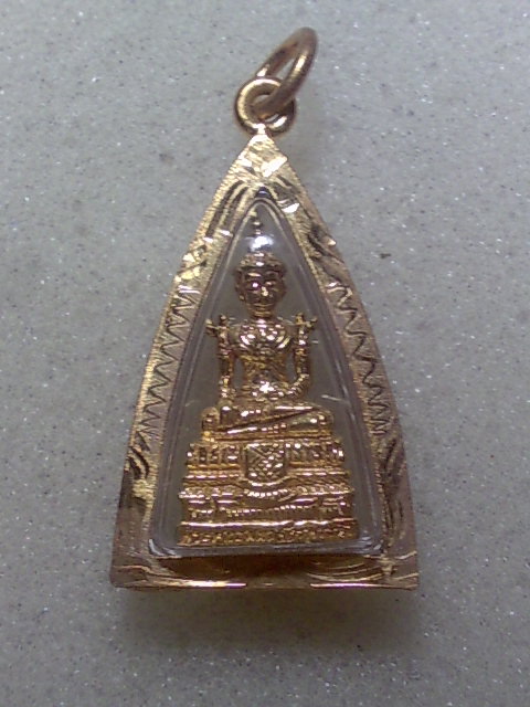 พระพุทธมหาจักรพรรดิ์ วัดนางนอง สวยๆครับ