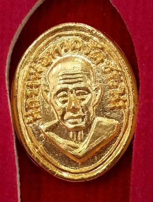 หัวแหวนหลวงปู่ทวด ปี06 บล็อคนิยม กะไหล่ทอง สวยเดิมๆครับ