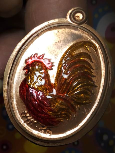 รุ่นแรกไก่หลวงปู่จื่อรุ่นมหาลาภโภคทรัพย์ เนื้อทองแดงขัดเงาพิมพ์กรรมการหมายเลข  83 สภาพสวยค่ะ