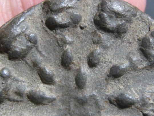 พระงบน้ำอ้อย กรุเตาทุเรียง เนื้อดิน จ.สุโขทัย สภาพสวย