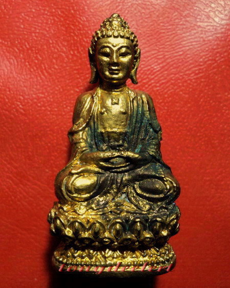 พระกริ่ง ญสส. สมเด็จพระญาณสังวรฯ วัดบวรนิเวศวิหาร เสด็จจารึกเมืองจีน ปี 2536 สวยมากพร้อมกล่องเดิมค่ะ