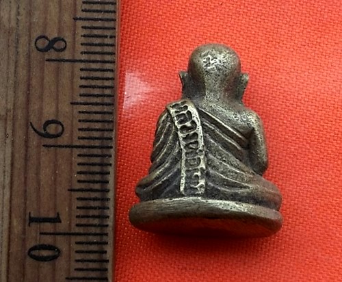 เริ่ม 10 บาท กับ รูปหล่อหลวงพ่อเงิน  …BB383