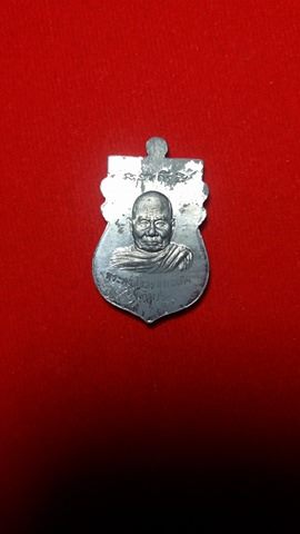 เคาะเดียว หลวงปู่ทวดหลังหลวงปู่ทิม วัดพระขาว เนื้อตะกั่ว 