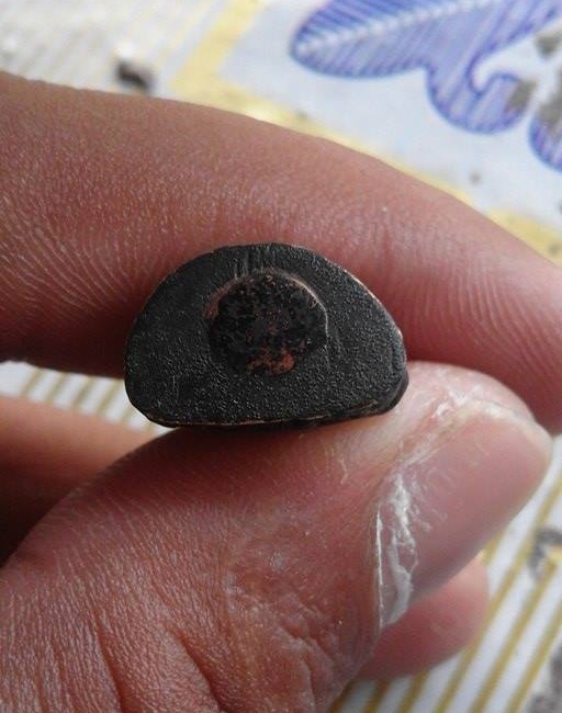 รูปหล่อหลวงพ่อโก๊ะ วัดเก้าห้อง