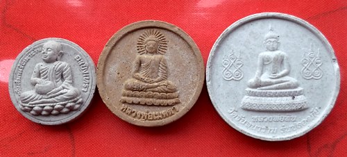 เริ่ม 10 บาท กับ พระเนื้อผง 3 องค์  …BC71