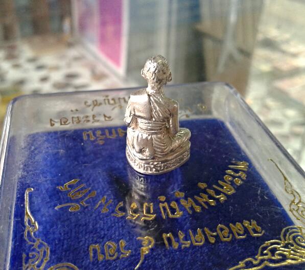 รูปหล่อ 5 รอบหลวงพ่อสาคร เนื้อเงิน 2540 เคาะเดียว