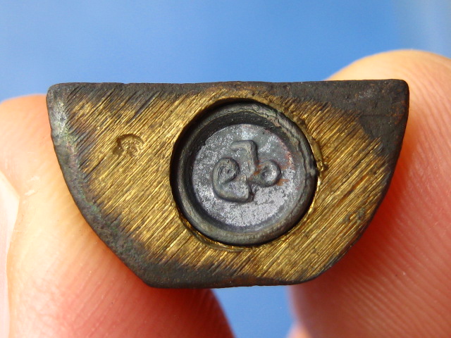 พระกริ่ง หลวงพ่อดำ วัดประสาทสามัคคีธรรม(คลองซื่อ) จ.สมุทรสาคร