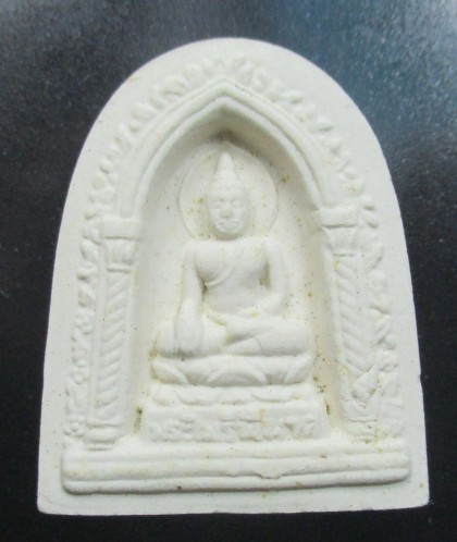 พระไพรีพินาศ วัดบวรนิเวศวิหาร ปี 2530 เนื้อผง สภาพสวยเดิมๆพร้อมกล่องราคาไม่แพงน่าสะสมบูชา