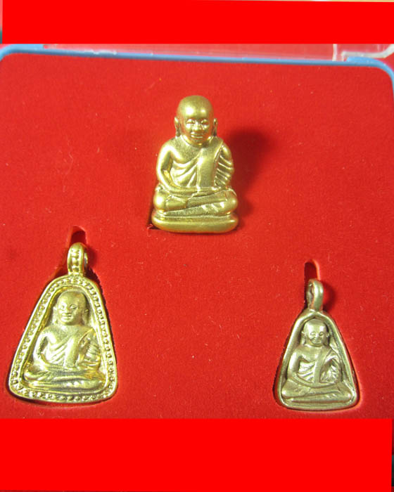 รูปเหมือนหลวงพ่อเงิน 91ปี กรมเสมียนตราพิธีดีปลุกเสก 3วาระ วัดสุทัศนเทพวราราม วัดพระแก้ว วัดบางคลาน 