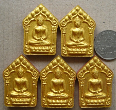 5องค์ พระขุนเเผนผงพรายกุมาร หลวงพ่อคูณ ปี2557กรรมการหน้าทองฝังตะกรุดทองแดงคู่ รุ่นเมตตา มหานิยม91ปี
