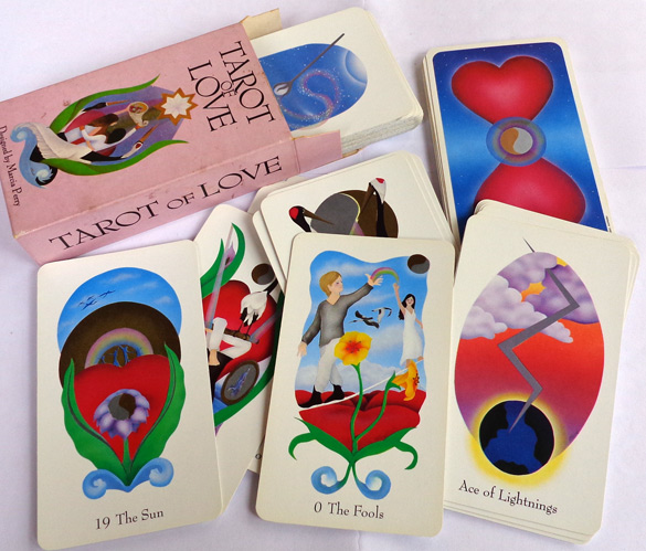 ไพ่ยิปซี TAROT OF LOVE ของแท้ ชุดดังยอดนิยม รูปภาพสวยงาม มาพร้อมหนังสือคู่มือแปลเป็นไทย