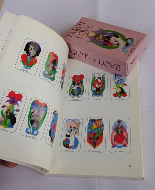 ไพ่ยิปซี TAROT OF LOVE ของแท้ ชุดดังยอดนิยม รูปภาพสวยงาม มาพร้อมหนังสือคู่มือแปลเป็นไทย