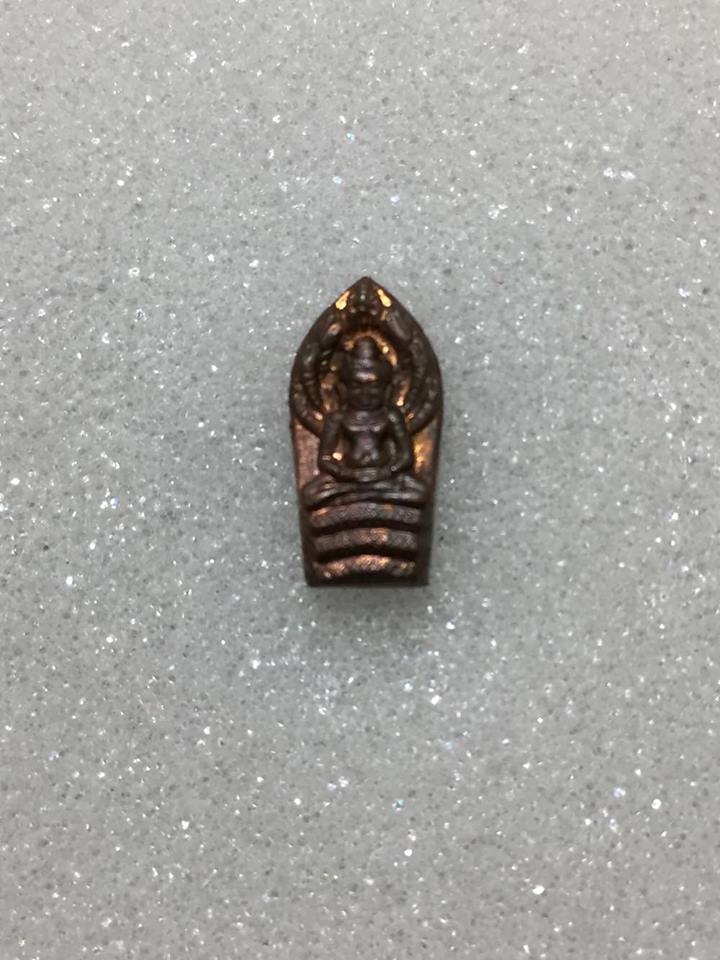 ปรกใบมะขามหลวงพ่อแพ โค๊ต นะ ปี 39