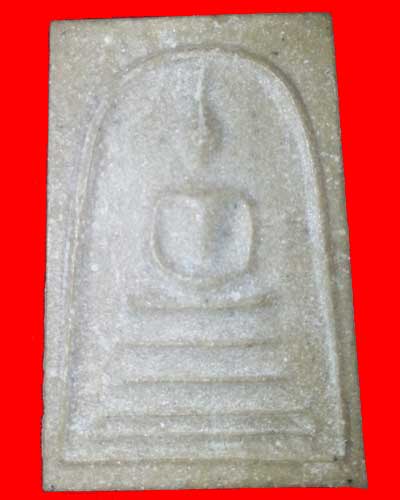 พระสมเด็จบางขุนพรหม ปี 17 พิมพ์เส้นด้าย เนื้อผงเเก่น้ำมัน หลังตรายาง (ลายผ้า)