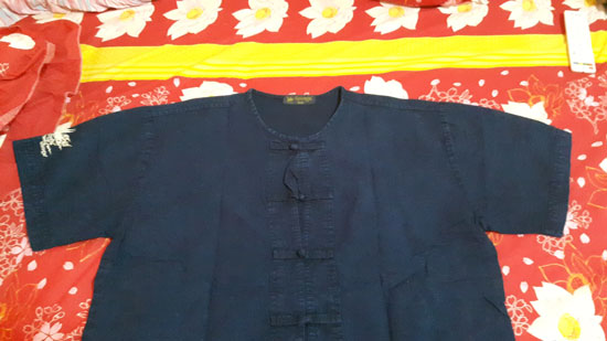 เสื้อม้อห้อมที่ระลึกของใหม่ท่านอาจารย์เฉลิมชัยโฆสิตพิพัฒน์วัดร่องขุ่นเชียงรายไซร้3LLLใส่ได้ตั้งแต่คน