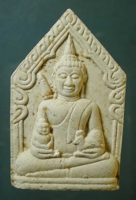 ขุนแผนมหาโชค รุ่นแรก หลวงปู่คำนึง วัดบ้านโดนเอาว์ ศรีสะเกษ