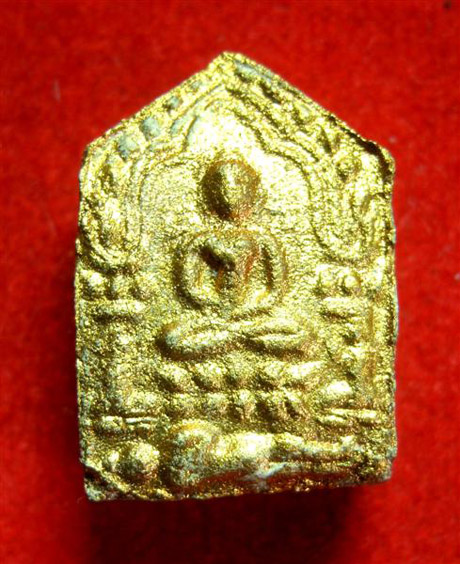 พระขุนแผนผงพรายกุมารพิมพ์เล็ก รุ่นเจดีย์ทอง ทาทองฝังตะกรุดทองแดงพร้อมกล่องเดิม