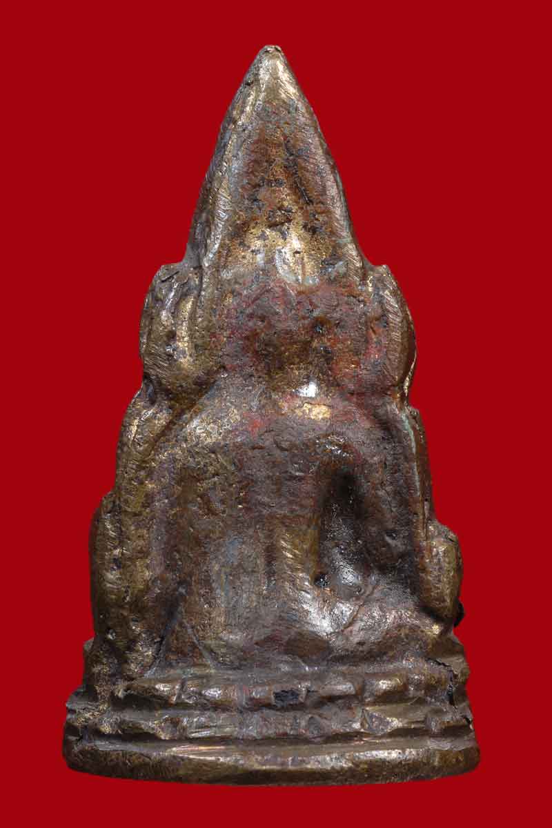  พระพุทธชินราชอินโดจีน ปี 2485 กลุ่มสังฆาฏิสั้น "หน้าพญาหงส์" 