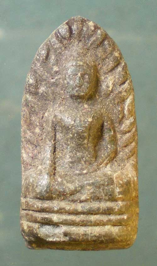 พระรอด รุ่นแรก ปี06 หลวงพ่อแพ วัดพิกุลทอง