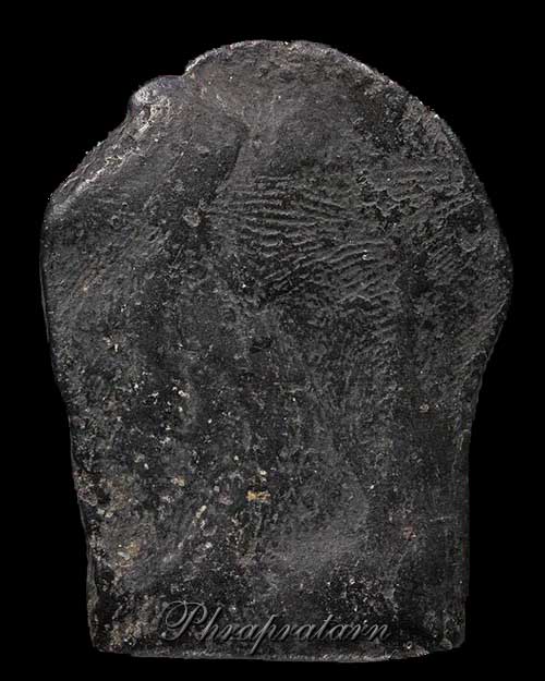 พระพิมพ์ใบเสมา (ซุ้มขีด) กรุวัดมณเฑียร จังหวัดอยุธยา