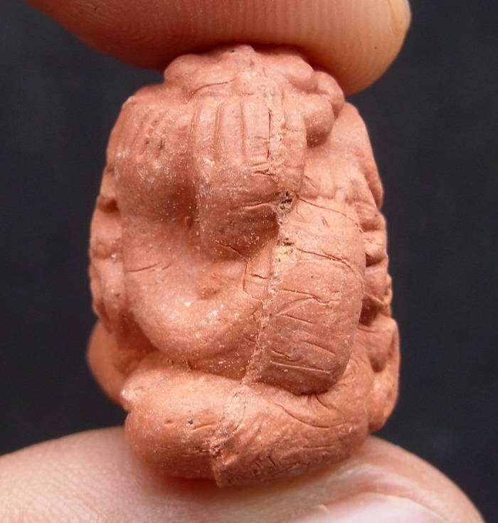 พระปิดตาชมพูนุช ปี53 เนื้อผง หลวงปู่เสก ออกวัดซับลำใย