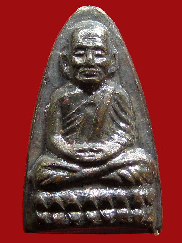 (5) หลวงปู่ทวด ปี 24 พิมพ์ 3 จุด เนื้อทองเหลืองรมดำ