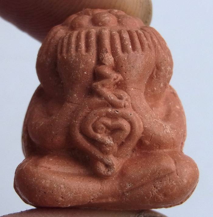 พระปิดตาชมพูนุช ปี53 เนื้อผง หลวงปู่เสก ออกวัดซับลำใย