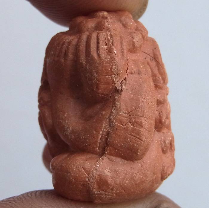 พระปิดตาชมพูนุช ปี53 เนื้อผง หลวงปู่เสก ออกวัดซับลำใย