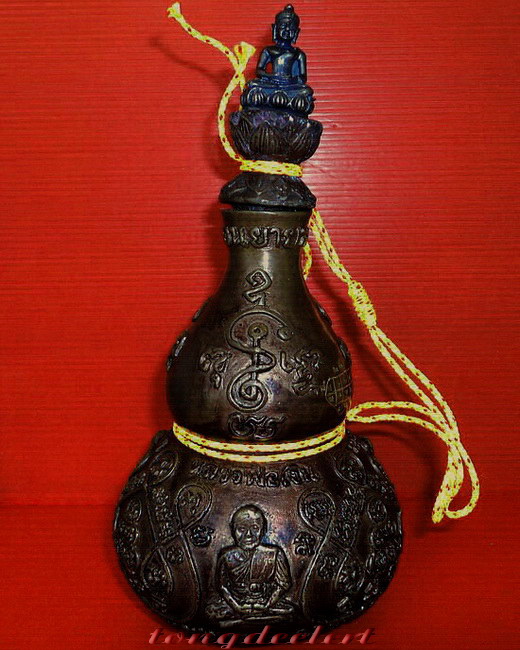 น้ำเต้ารัตนตรัย หลวงพ่ออวยพร วัดดอนยายหอม จ.นครปฐม ขนาดบูชา สวยมากค่ะ