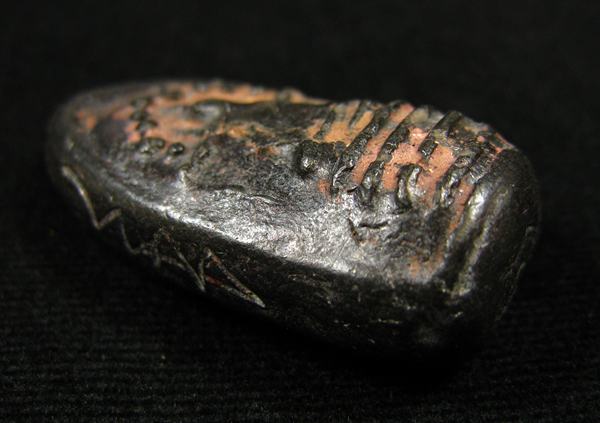 พระเนื้อผงลงรัก เนื้อหามวลสารดี สวยไม่ทราบที่ครับ