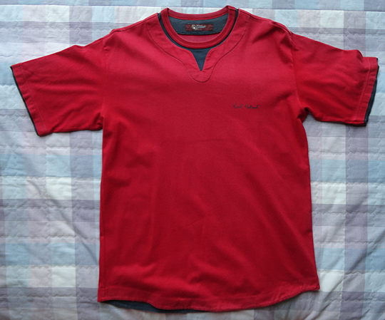 เสื้อ Karl Helmut ของแท้ แบรนด์ดังในญี่ปุ่น เบอร์ L / ปกติมือสองรุ่นนี้เล่นหากันตัวละ 500 - 800 ครับ