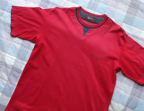 เสื้อ Karl Helmut ของแท้ แบรนด์ดังในญี่ปุ่น เบอร์ L / ปกติมือสองรุ่นนี้เล่นหากันตัวละ 500 - 800 ครับ
