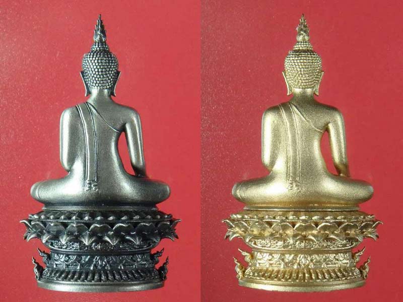 พระกริ่งอจนะ วัดศรีชุม สุโขทัย เนื้อเงิน+บรอนซ์อิตาลี หมายเล ข 1702 กริ่งดัง สูง 4 ซม.