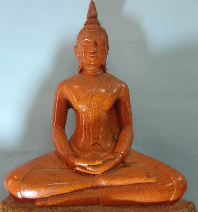  หลวงพ่อโสธรเนื้อกระเบื้องหลังคาโบสถ์หน้าตัก 7 นิ้วฐาณกว้าง 9 นิ้ว