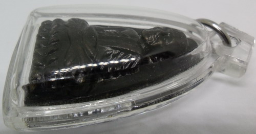 หลวงปู่ทวดหลังหนังสือปี24 หลังสามจุด ทองเหลืองรมดำ สวยๆ