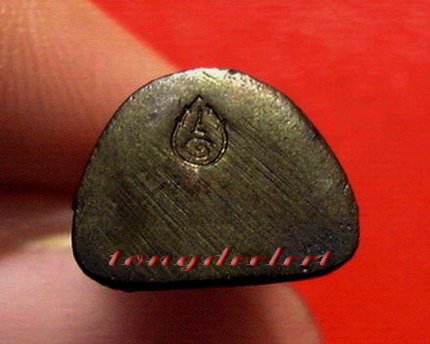 รูปหล่อหลวงพ่อทวด วัดช้างให้ รุ่นสร้างพระตำหนัก ร.๙(สร้างบ้านให้พ่อ) เนื้อนวะ สวยมากค่ะ