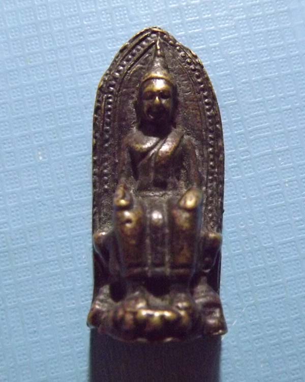 รูปหล่อหลวงพ่อโต วัดบบ้านเชี่ยน จ.ชัยนาท