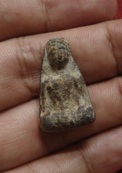 พระเนื้อชิน  ดูง่าย ๆ  ครับ