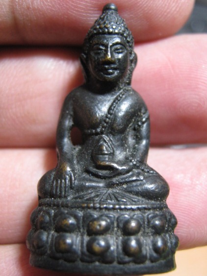 พระกริ่งโสฬส มปร.เนื้อทองเหลือง ปี2515 วัดราชประดิษฐ์ กรุงเทพฯ หลวงปู่ทิม ปลุกเสก สภาพพอสวย มาพร้อมบ
