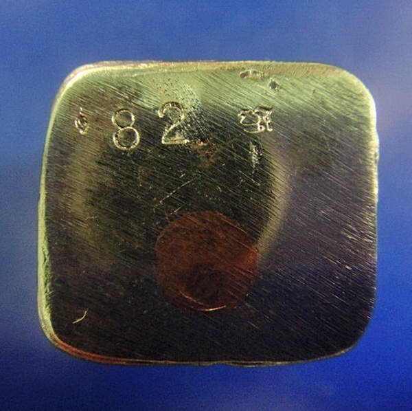 หลวงพ่อทวด พิมพ์เบตง 101 ปี อาจารย์ทิม เนื้ออัลปาก้า บรรจุมวลสารปี 97 พร้อมกล่องเดิมจากวัด