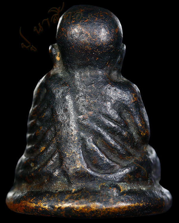 หลวงพ่อเงิน วัดบางคลาน จังหวัด พิจิตร รุ่นปืนแตก พิมพ์นิยมเศียรโต ปี ๒๕๒๘  ๓