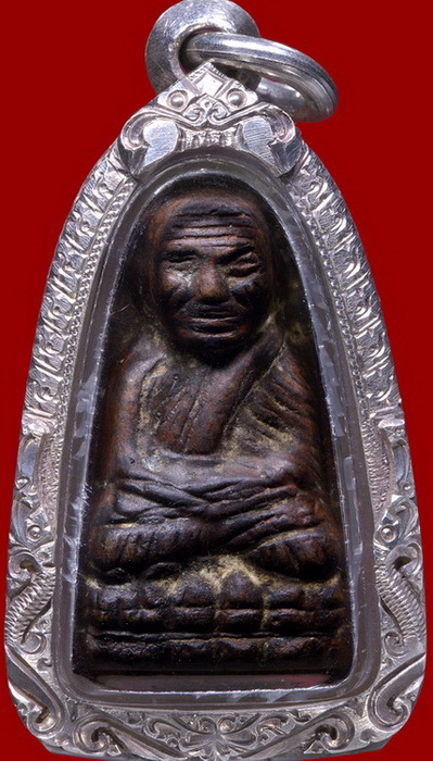 หลวงปู่ทวด เตารีด พิมพ์กลาง 2505