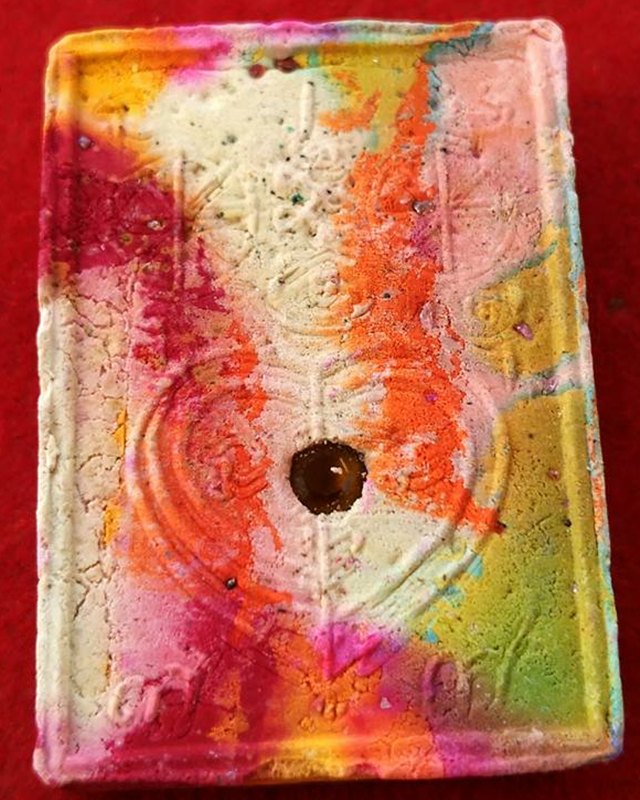 เพชรพญาธร เนื้อเบญจรงค์ฝังพลอย ๒ เม็ด ๒๕๔๓หลวงปู่หมุน เสกวัดซับลำใย สร้าง