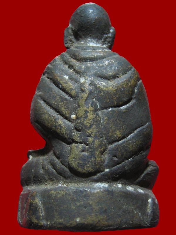 รูปหล่อสมเด็จโต หลังปิ หลวงปู่นาค วัดระฆัง ปี2495 