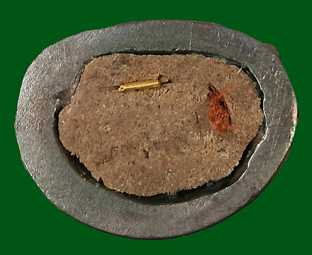 พระกริ่งสิงหบุราจารย์ รุ่นเจริญพร หลวงพ่อจรัญ วัดอัมพวัน จ.สิงห์บุรี เนื้อนวโลหะพิเศษ ฝังตะกรุดทองคำ