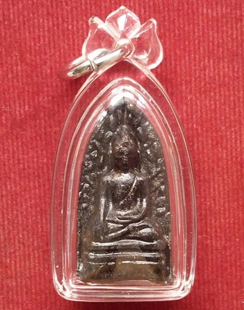 พระรอด หลวงพ่อแพ วัดพิกุลทอง สิงห์บุรี รุ่นจงอางศึก ปี 2514 เนื้อใบลาน