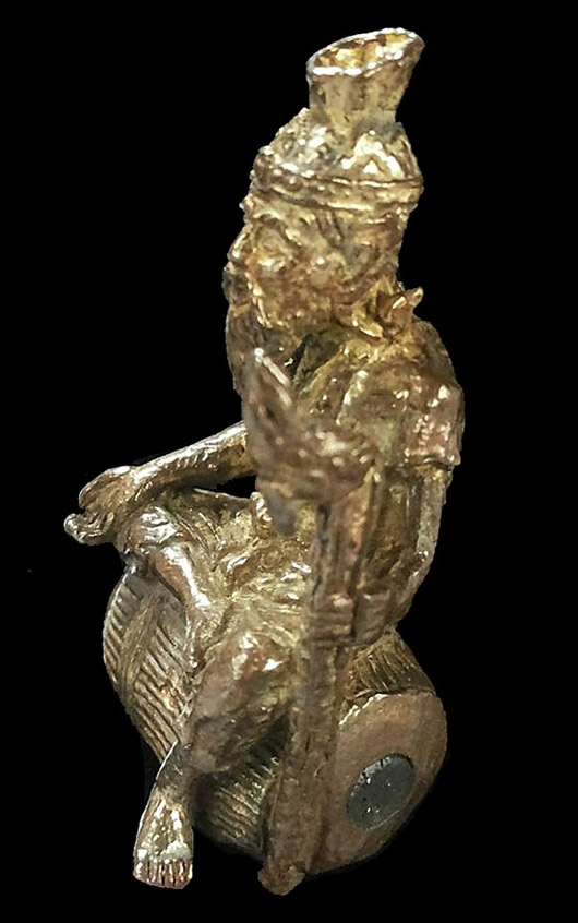 รูปหล่อฤาษีนั่งกลอง พระอธิการใจ วัดพระยาญาติ จ.สมุทรสงคราม ปี2552 เนื้อสำริด หมายเลข 111