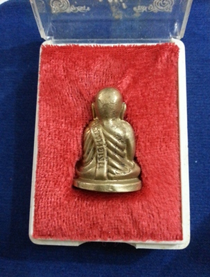 รูปหล่อหลวงพ่อเงิน วัดบางคลาน ( ของดีราคาถูก)