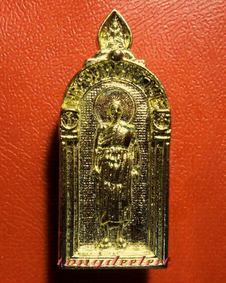 เข็มกลัดหลวงพ่อฤาษีลิงดำ วัดท่าซุง จ.อุทัยธานี กะไหล่ทอง สวยมากค่ะ