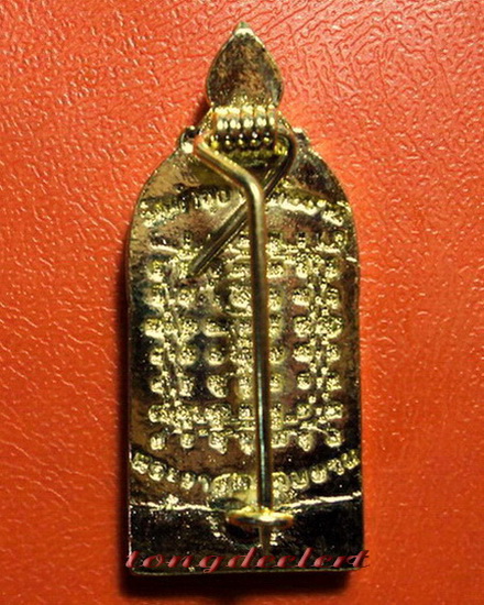 เข็มกลัดหลวงพ่อฤาษีลิงดำ วัดท่าซุง จ.อุทัยธานี กะไหล่ทอง สวยมากค่ะ